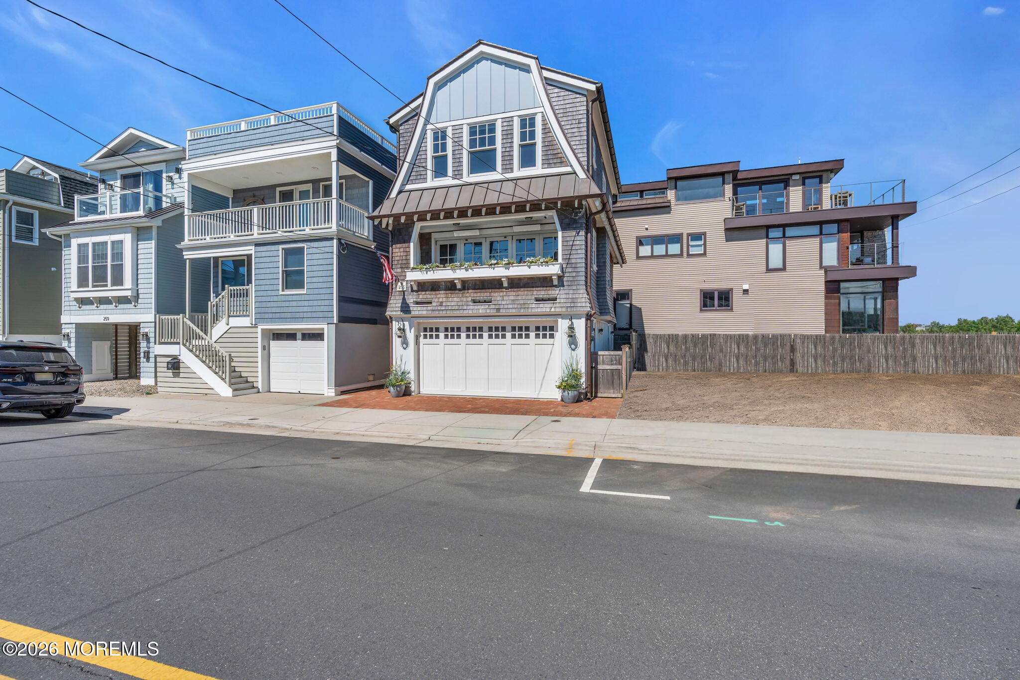 255 1st Avenue
