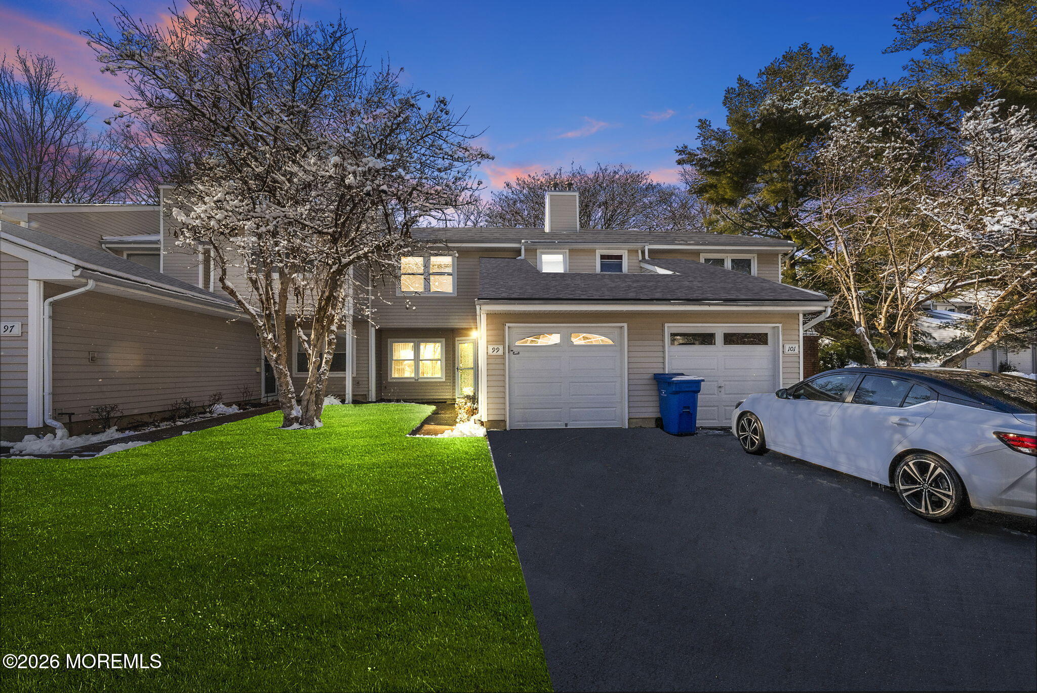 99 Woodmere Drive 705