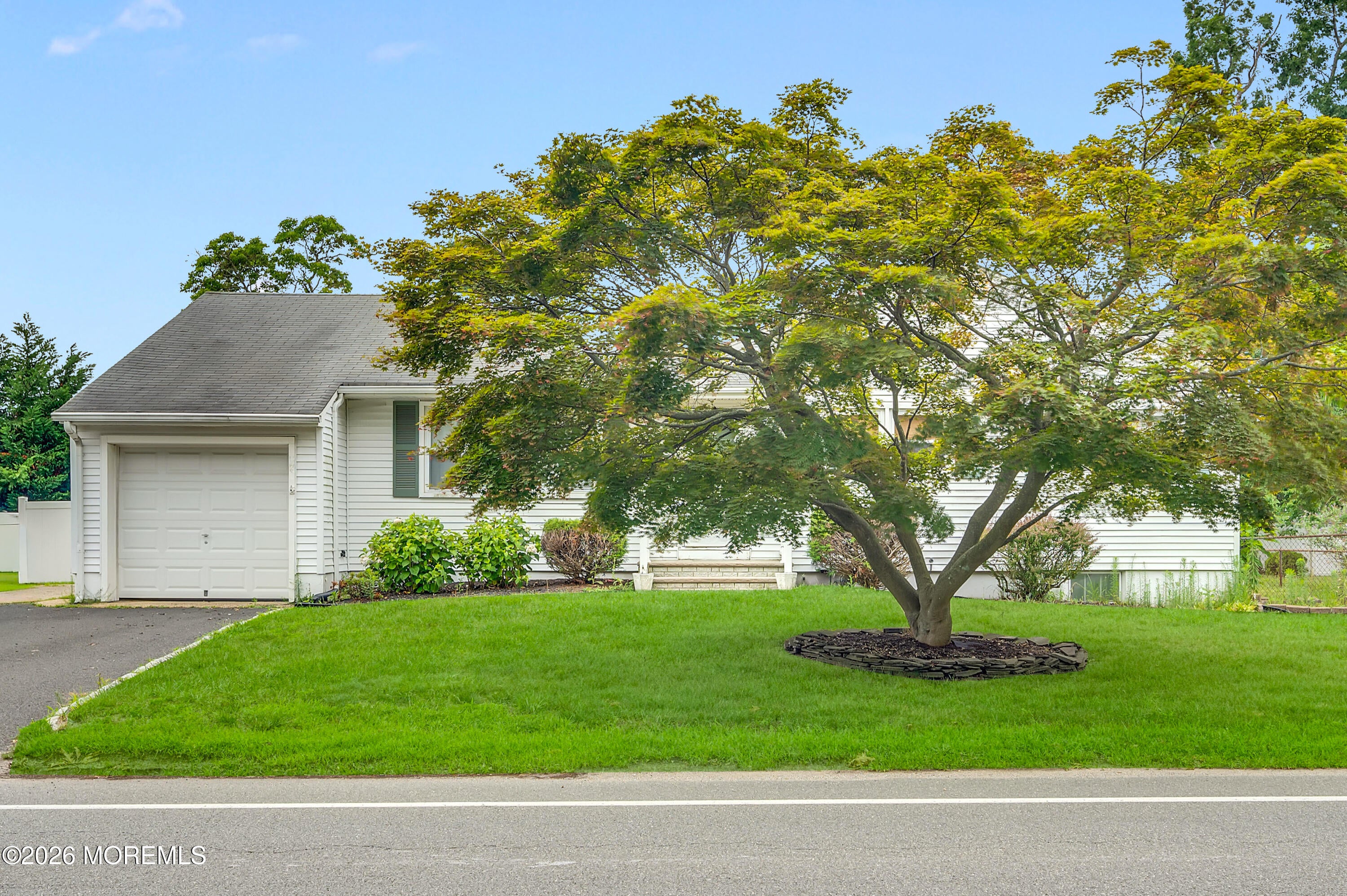 406 Midstreams Road - Photo 2