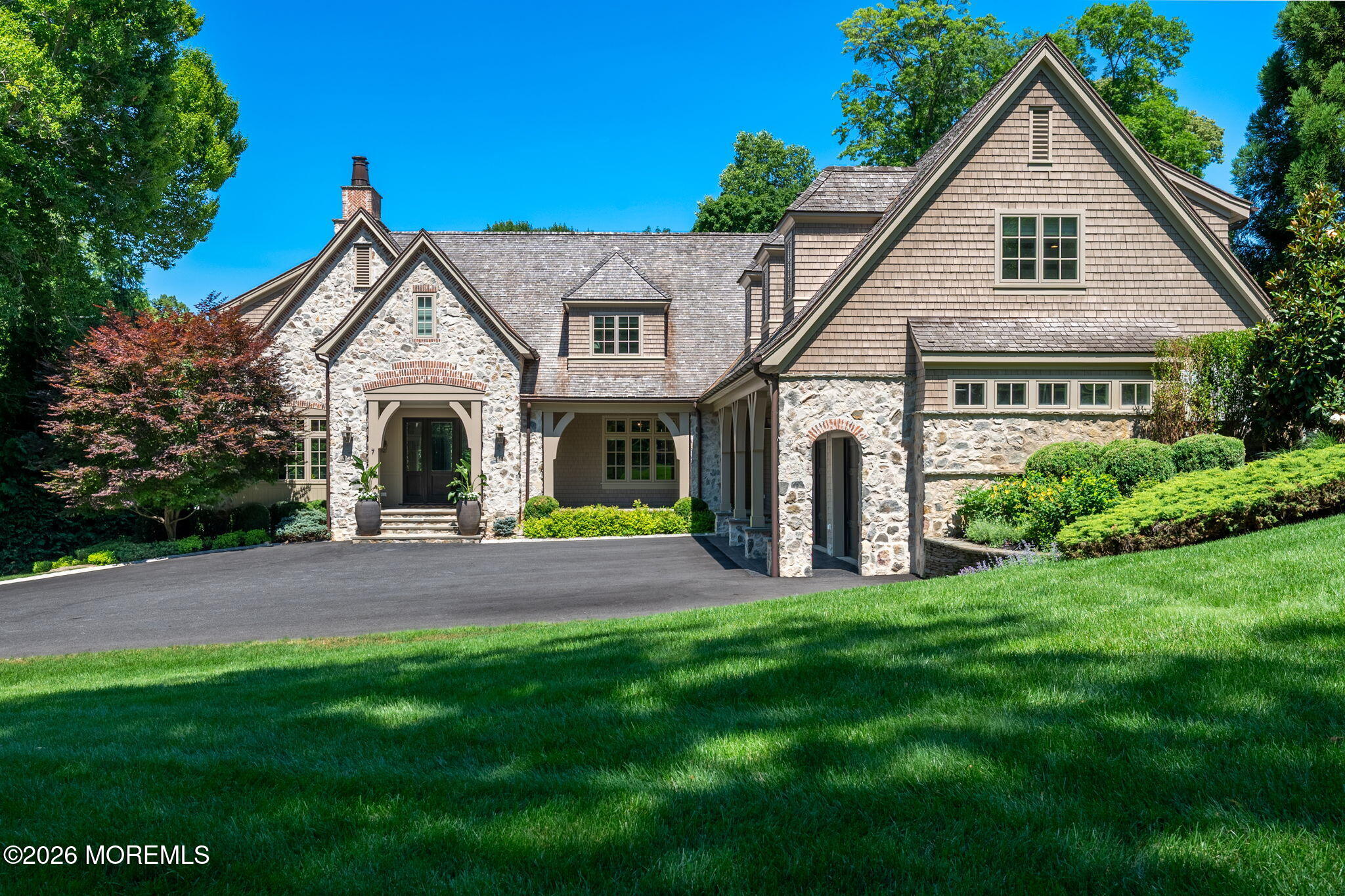 7 S Rohallion Drive