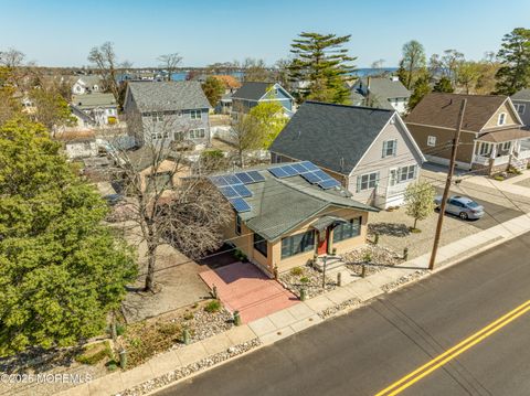 Homes For Sale - 37 E Lakewood Avenue<br/> Ocean County, Ocean Gate, NJ 08740