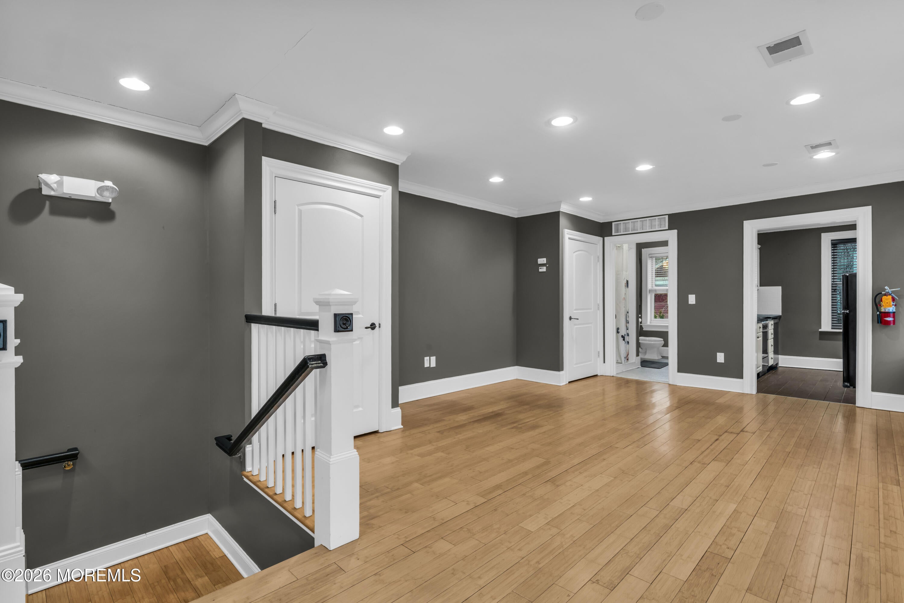205 Bay Avenue 2