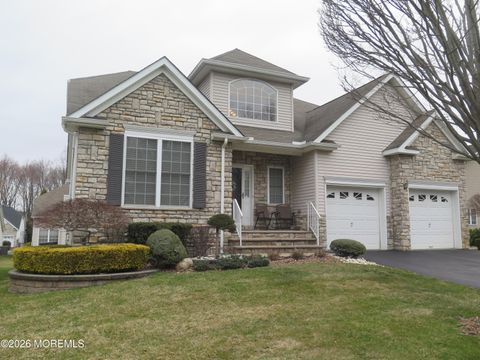 Homes For Sale - 123 Scarborough Way<br/> Marlboro, NJ 07746