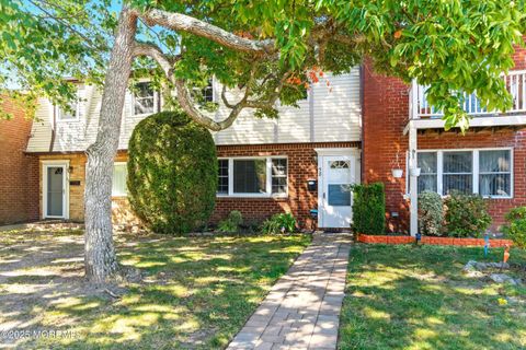 Photo of 58 Belinda Court, Brick, NJ 08724 (MLS # 22530415)