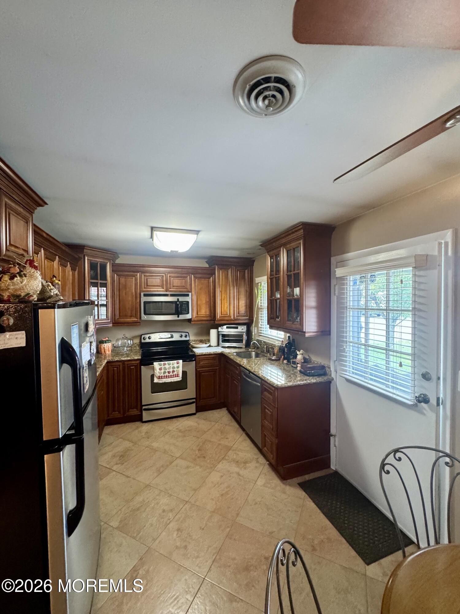 37A Cambridge Circle