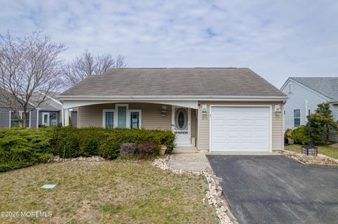 Homes For Sale - 26 Normanton Avenue<br/> Manchester, NJ 08759