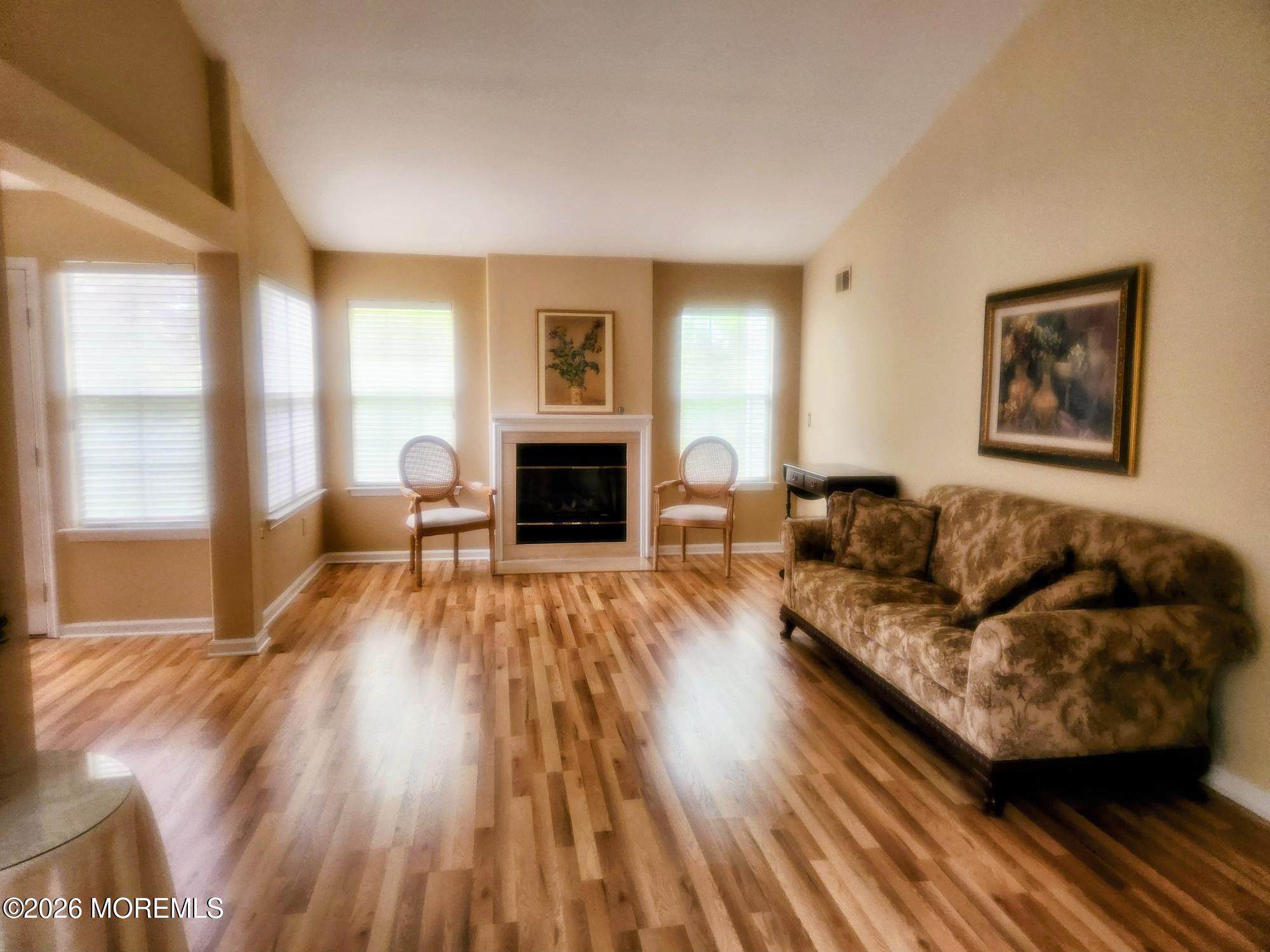 1082A Buckingham Drive