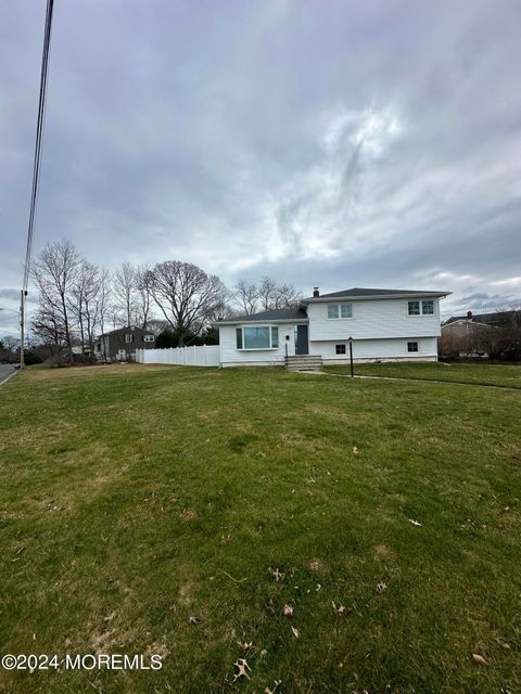 Homes For Rent - 46 Hilltop Road<br/> West Long Branch, NJ 07764