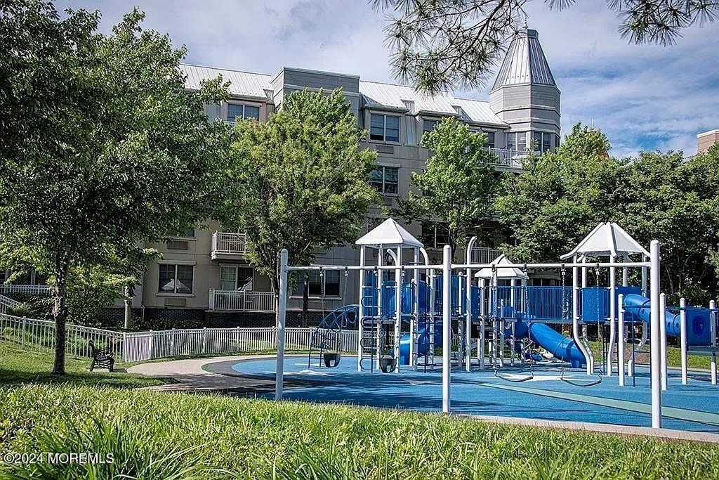 111 Shearwater Court #23, Jersey City, New Jersey image 24