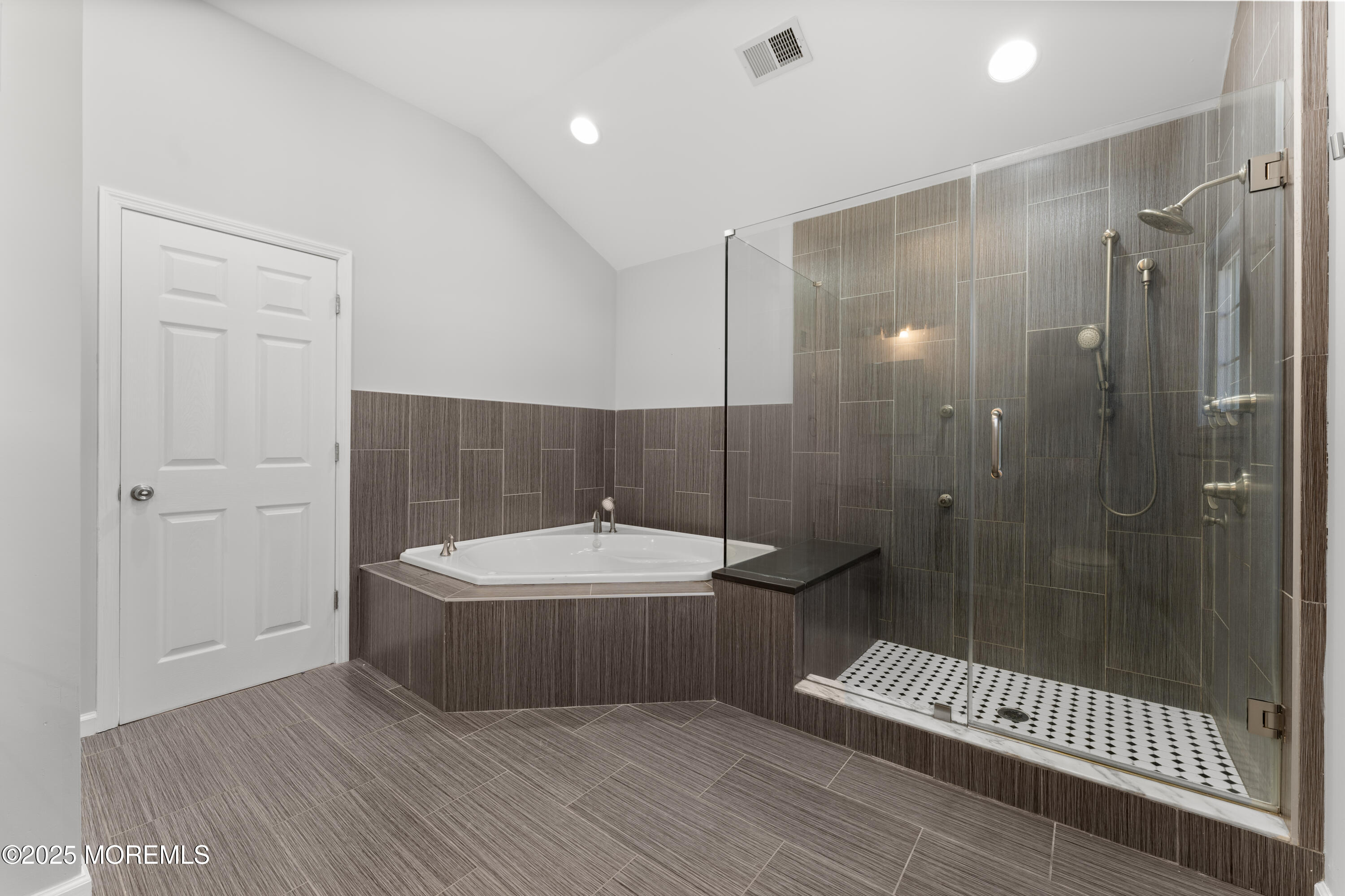 10 Nottingham Drive, Howell, New Jersey image 33