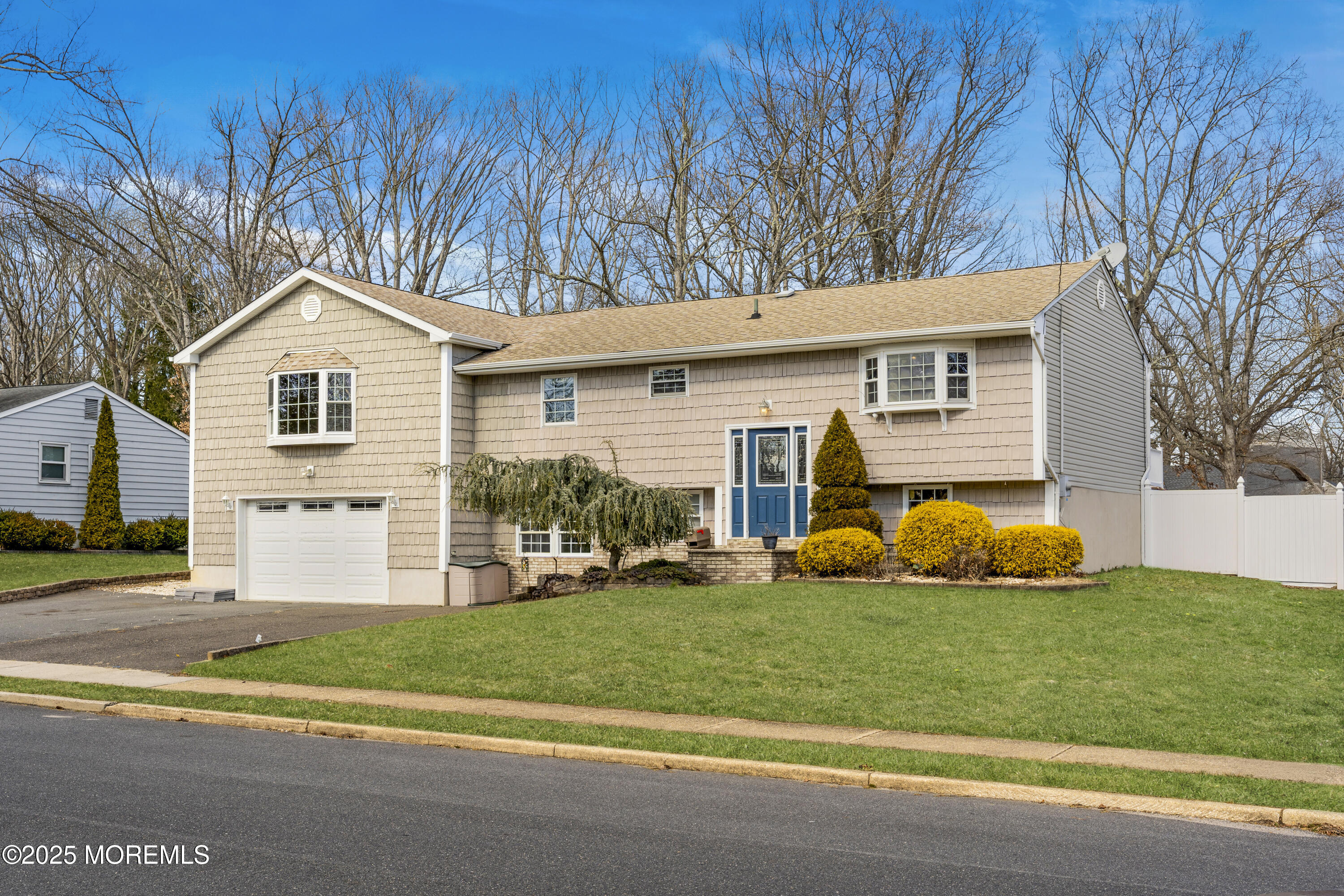 10 Nottingham Drive, Howell, New Jersey image 4