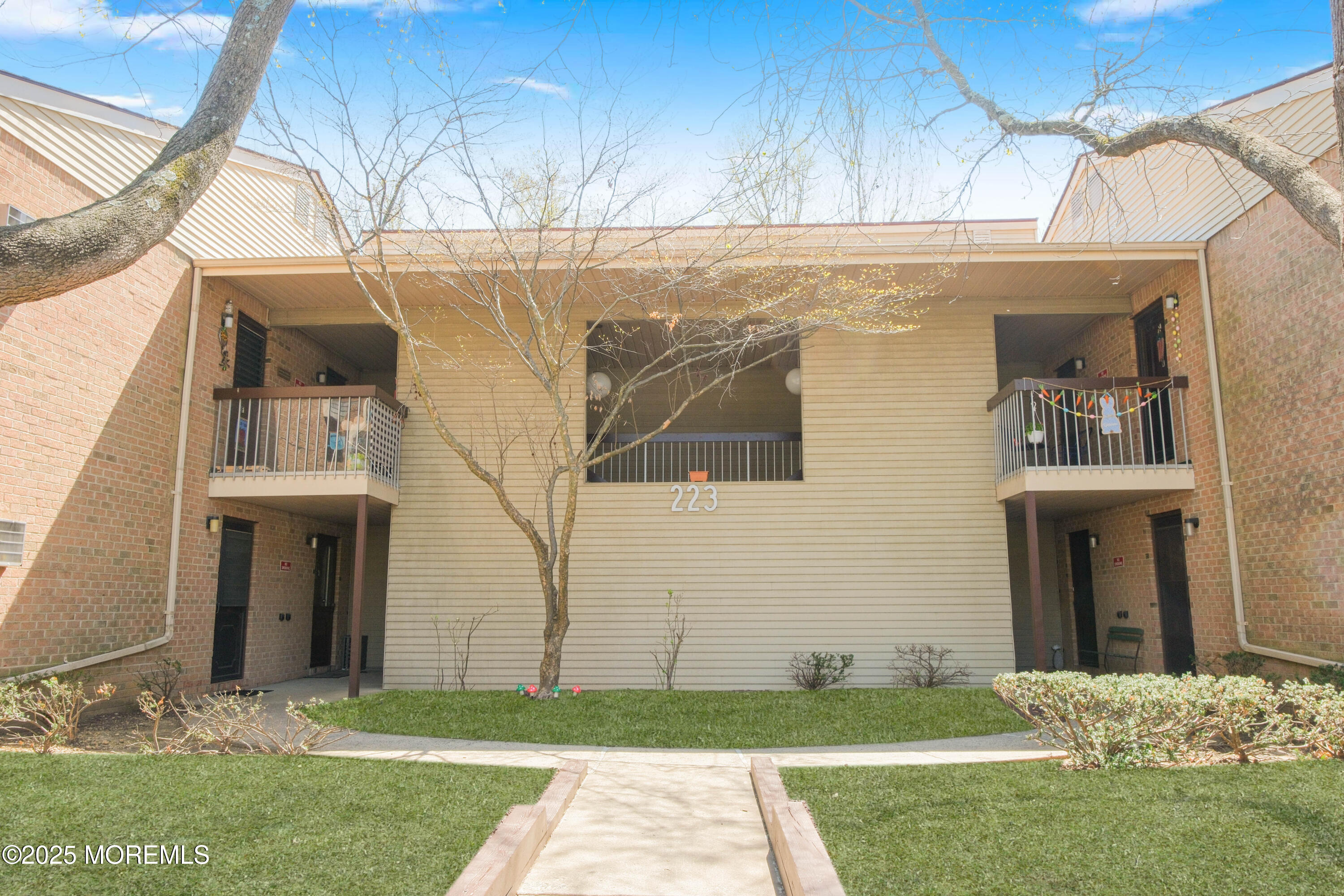 223 Medford Court #B, Englishtown, New Jersey image 3