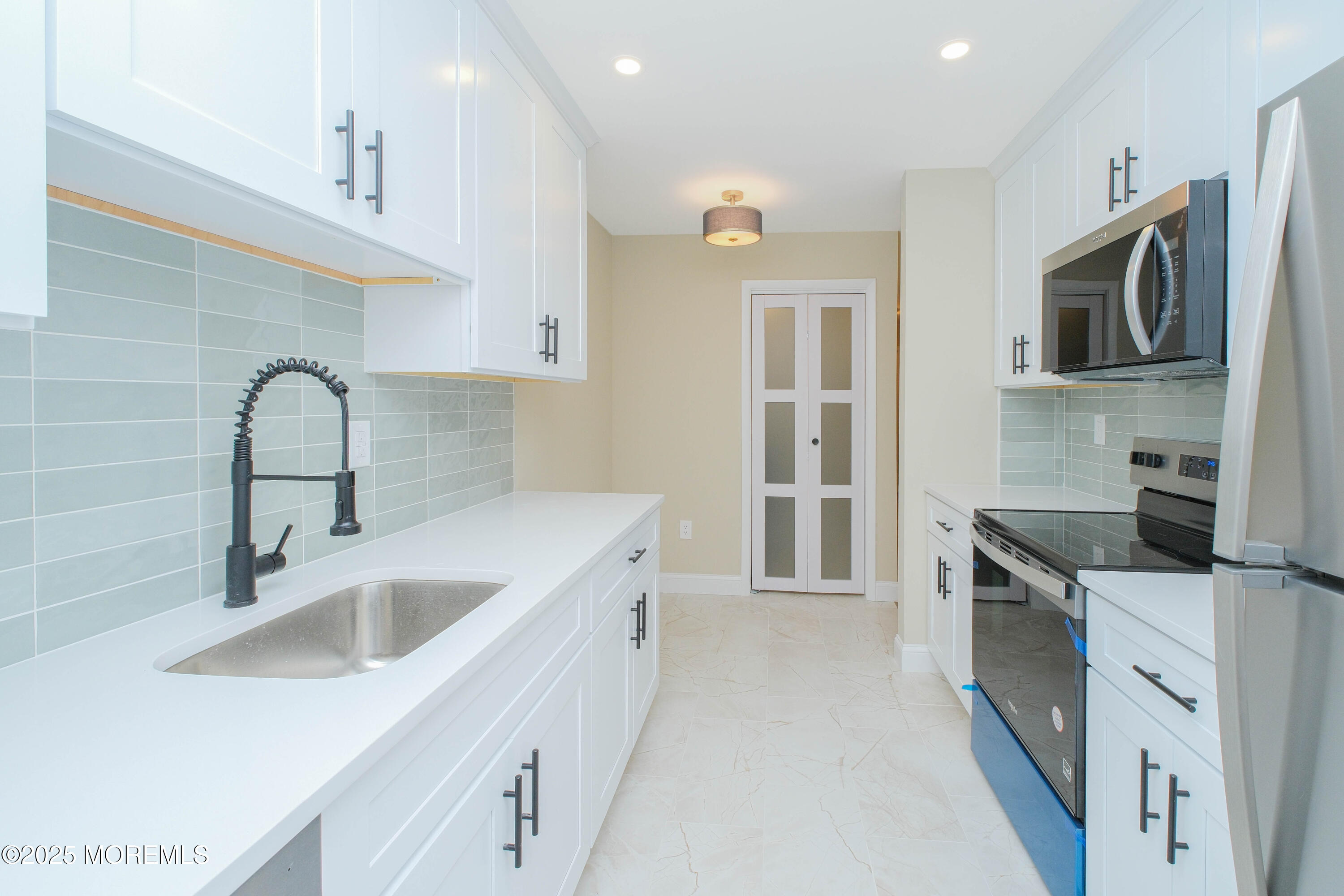 223 Medford Court #B, Englishtown, New Jersey image 4
