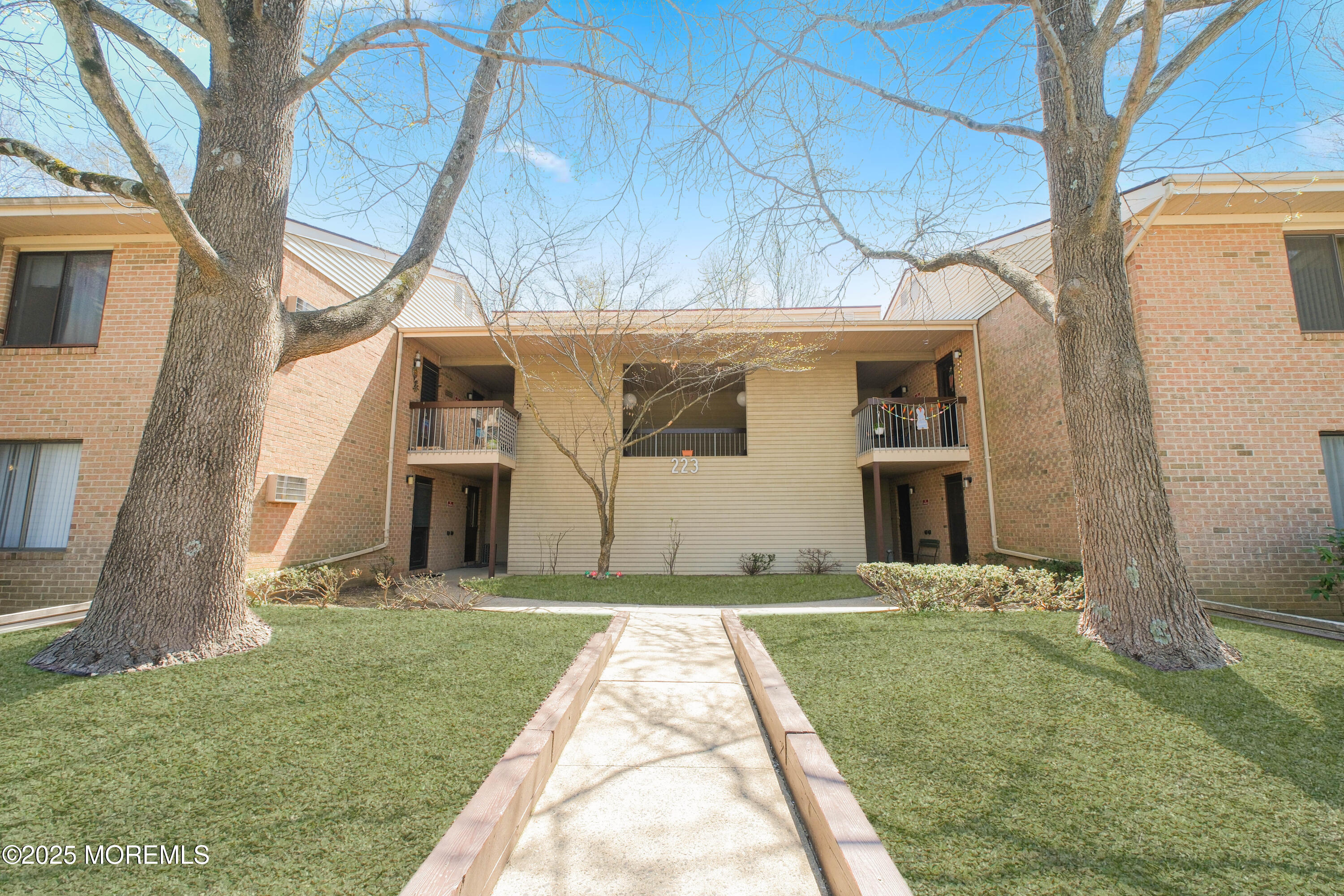 223 Medford Court #B, Englishtown, New Jersey image 2