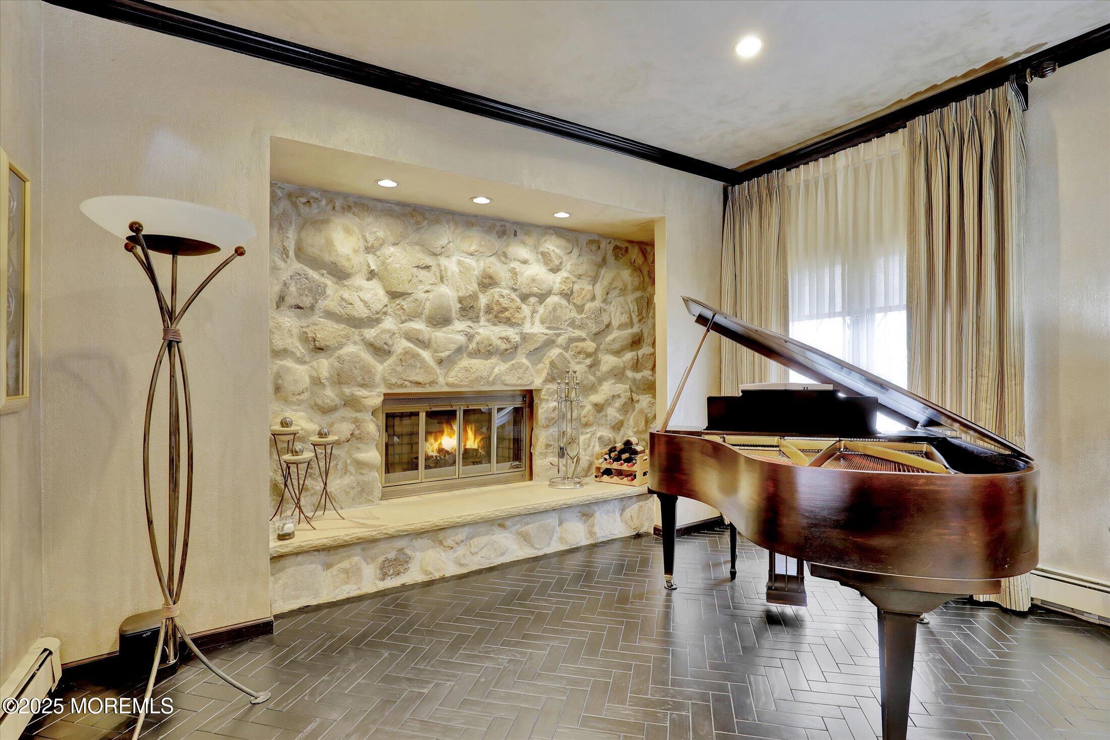 Morganville, New Jersey, 07751, United States, 7 Bedrooms Bedrooms, ,8 BathroomsBathrooms,Residential,Active,2042751