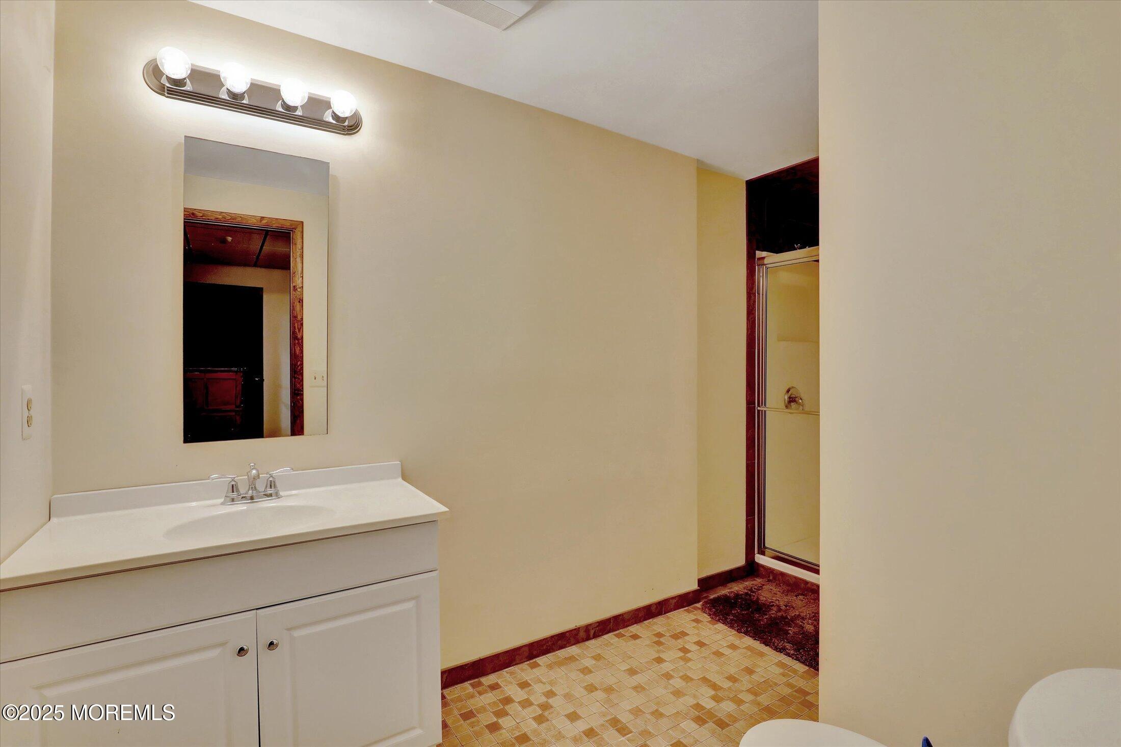 Morganville, New Jersey, 07751, United States, 7 Bedrooms Bedrooms, ,8 BathroomsBathrooms,Residential,Active,2042751