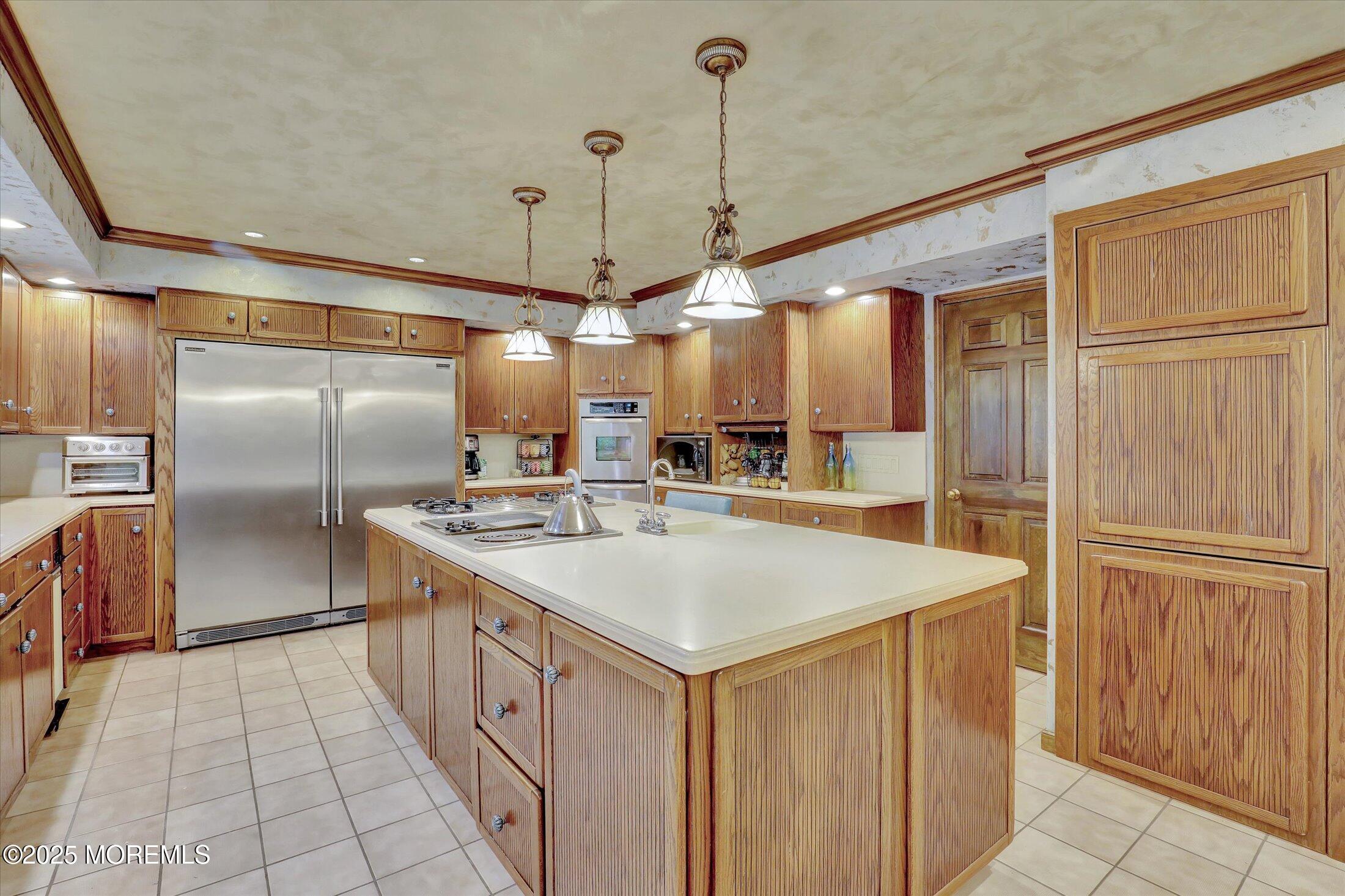 Morganville, New Jersey, 07751, United States, 7 Bedrooms Bedrooms, ,8 BathroomsBathrooms,Residential,Active,2042751