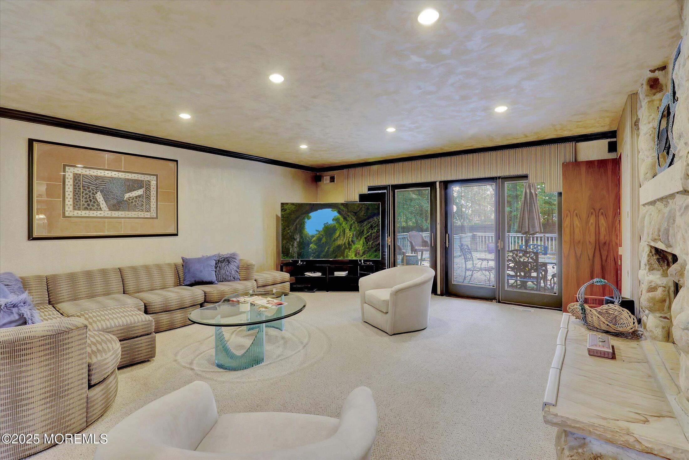 Morganville, New Jersey, 07751, United States, 7 Bedrooms Bedrooms, ,8 BathroomsBathrooms,Residential,Active,2042751