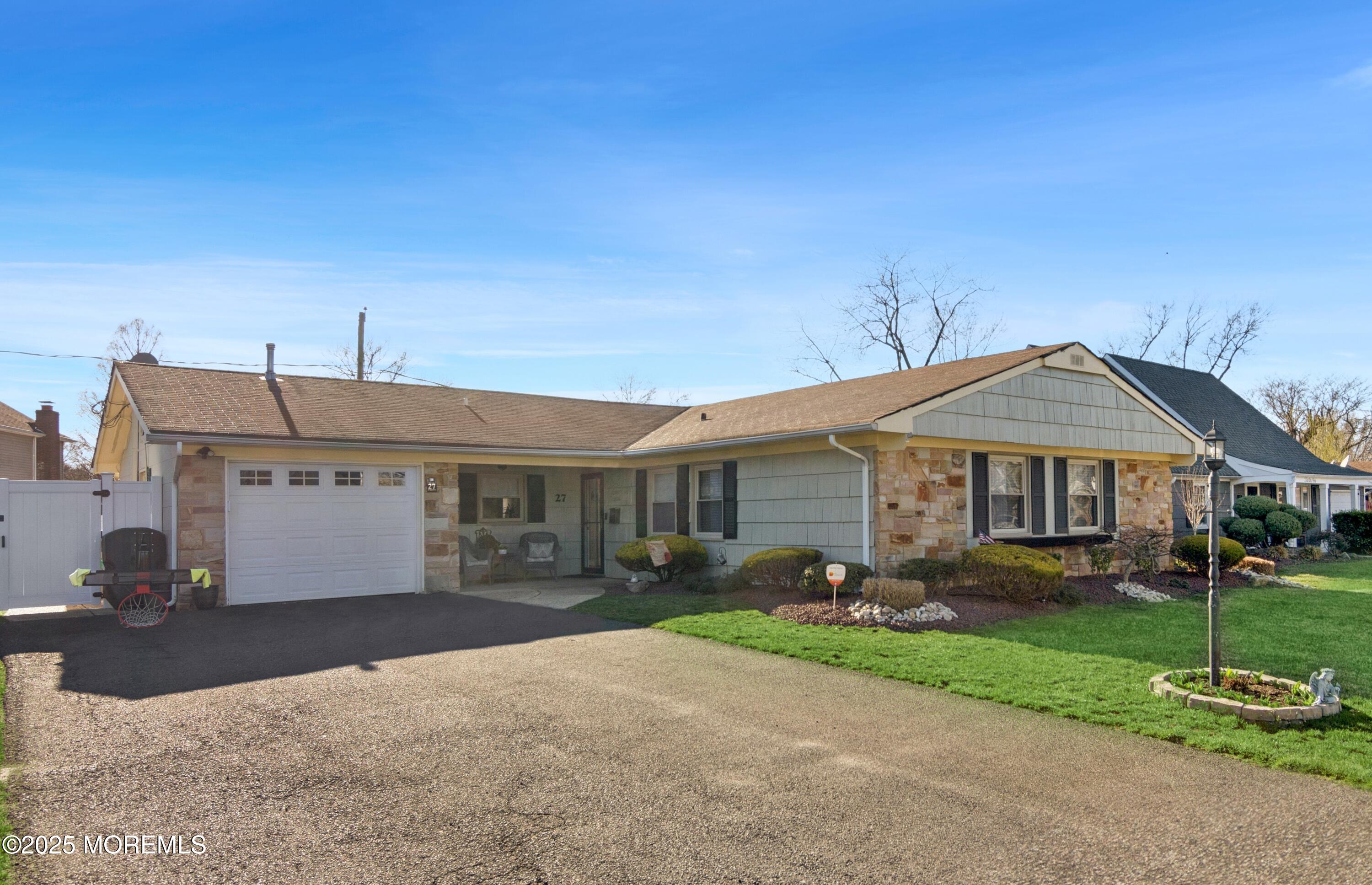 27 Drexel Lane, Aberdeen, New Jersey image 2