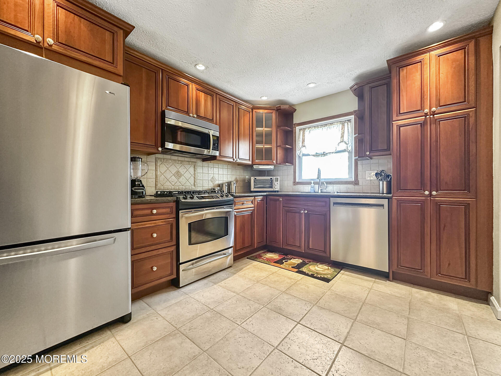 12 Dana Estates Drive, Old Bridge, New Jersey image 16