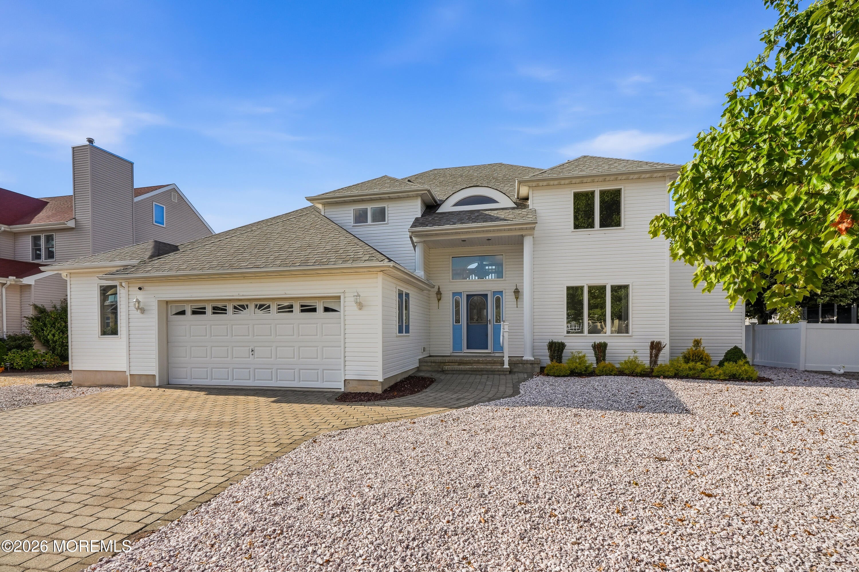 717 Fairview Lane