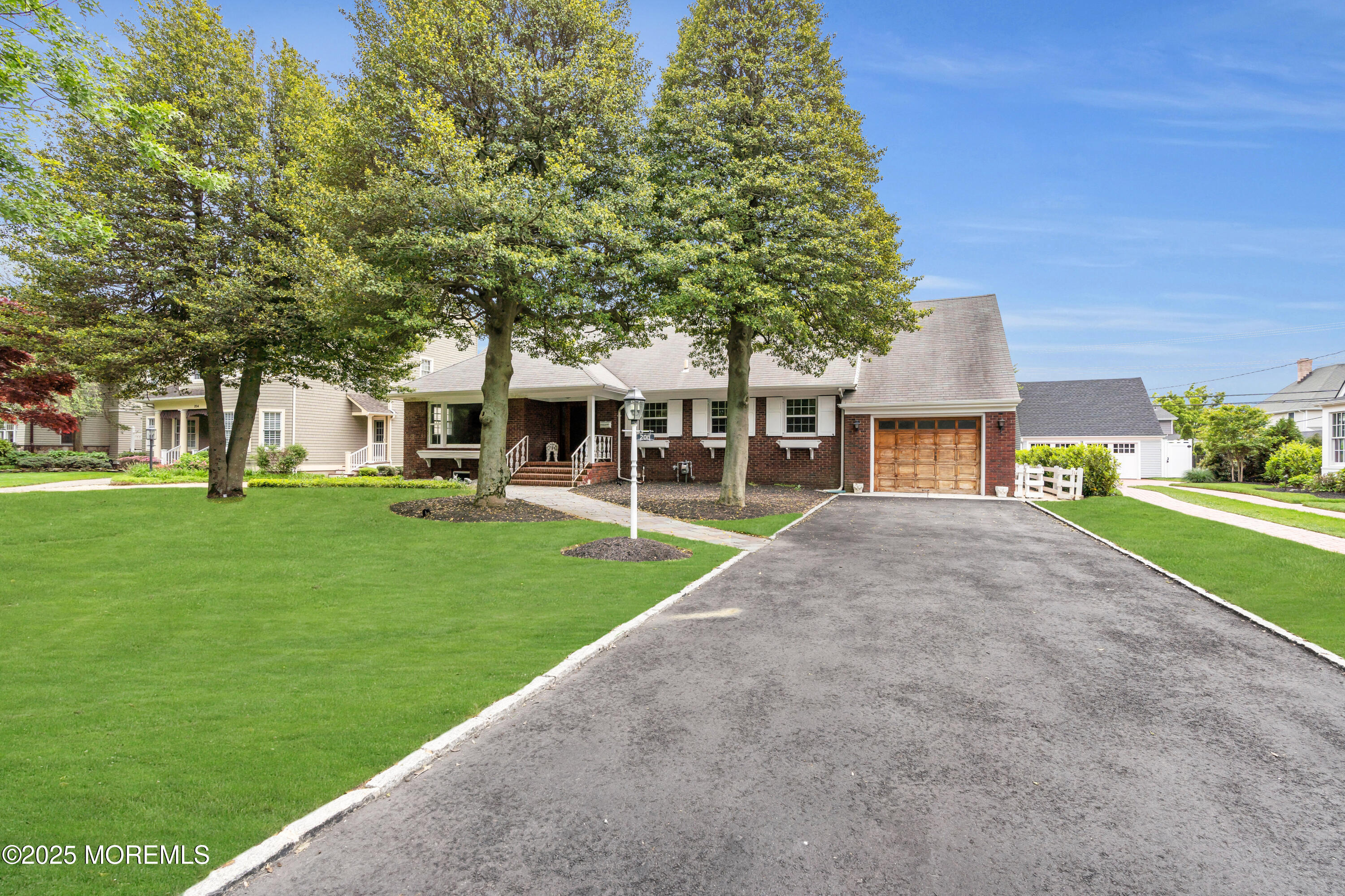 208 Trenton Boulevard