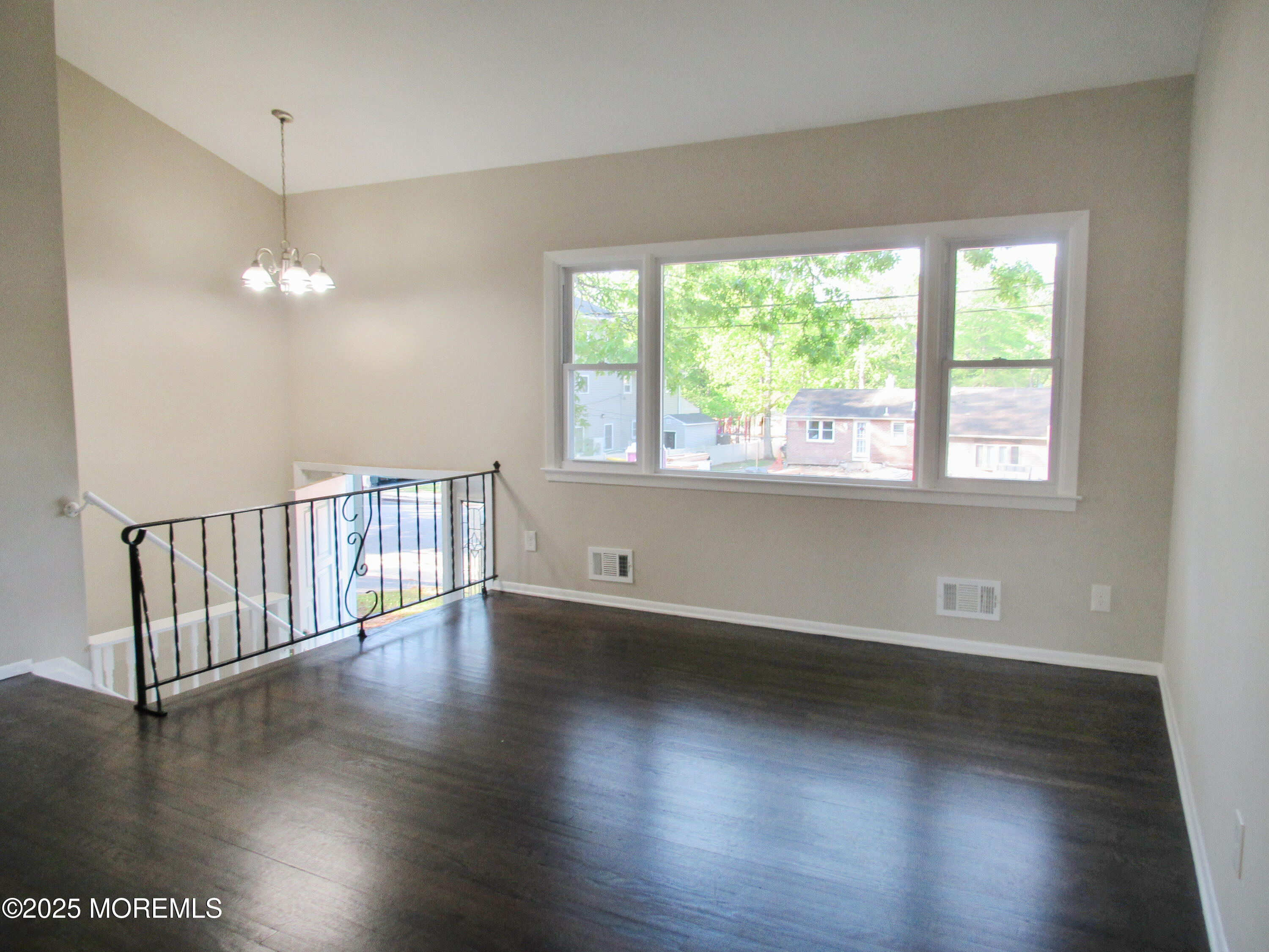 33 Iroquois Place, Lakewood, New Jersey image 3