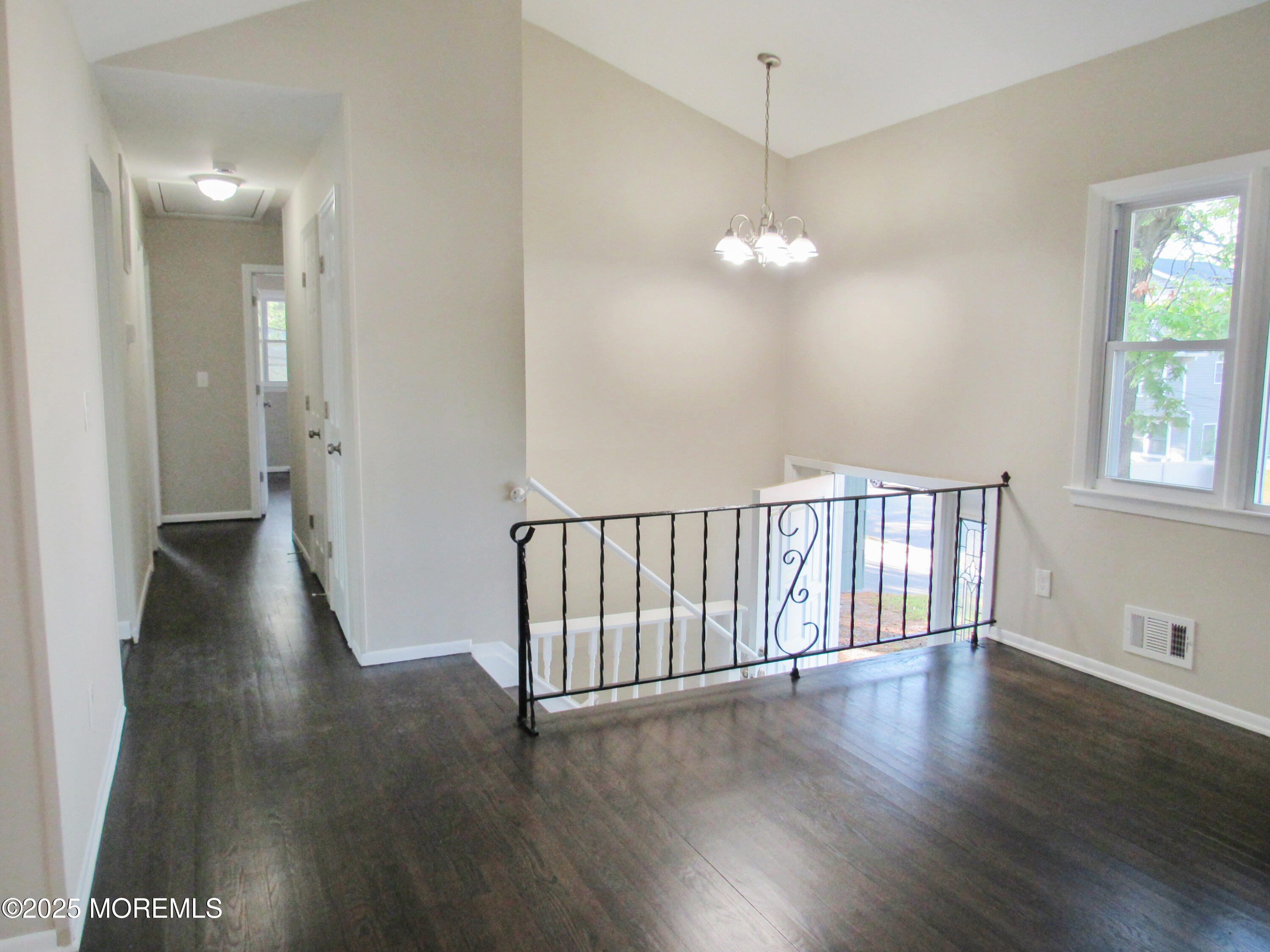 33 Iroquois Place, Lakewood, New Jersey image 4