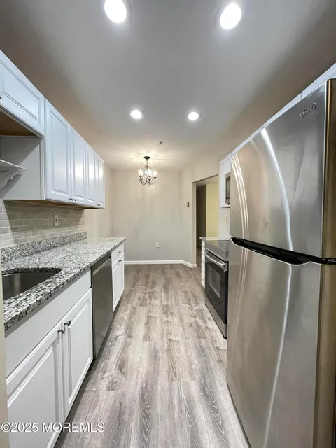 MLS: 22510464