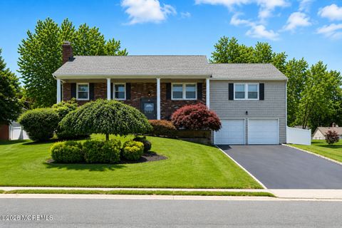 Homes For Sale - 19 Prescott Drive<br/> Marlboro, NJ 07746