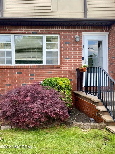 Photo of 31 Kitty Court, Brick, NJ 08724 (MLS # 22601570)