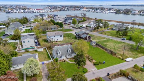 Photo of 611 Fisherman Place, Brick, NJ 08724 (MLS # 22610728)