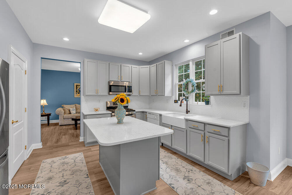 7 Taylors Run, Tinton Falls, New Jersey image 14
