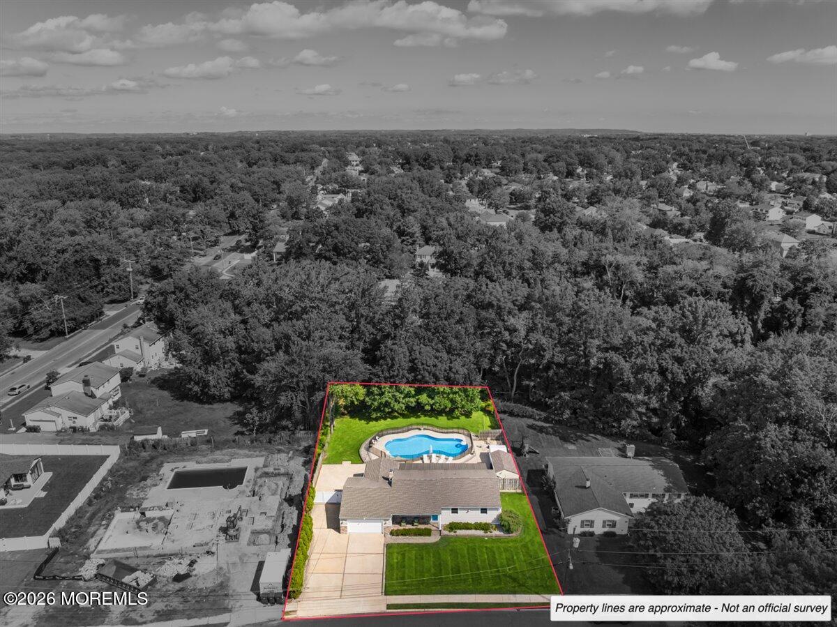 443 W Lake Avenue