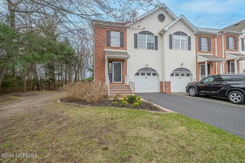128 Heron Court Manalapan NJ 07726