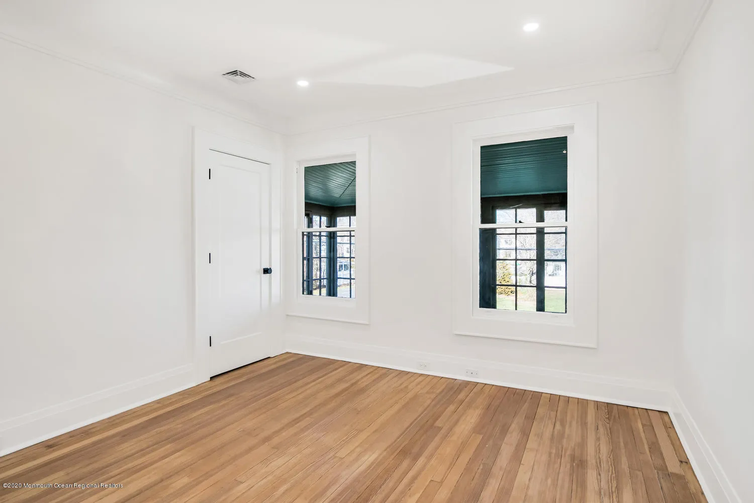 Rumson, New Jersey 07760, United States, 4 Bedrooms Bedrooms, ,3 BathroomsBathrooms,Residential,Active,250670