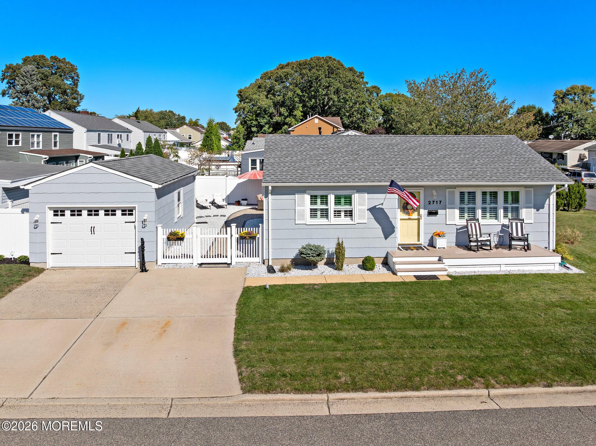 2717 Shady Glen Avenue
