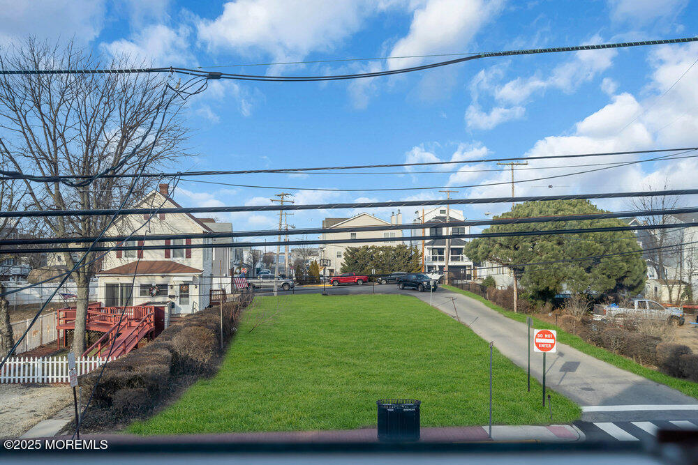 233 Bay Avenue, Highlands, New Jersey image 38