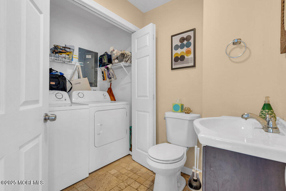 233 Bay Avenue, Highlands, New Jersey image 27
