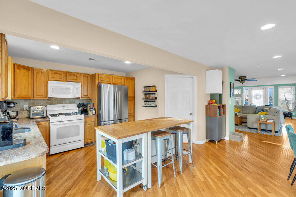 233 Bay Avenue, Highlands, New Jersey image 21