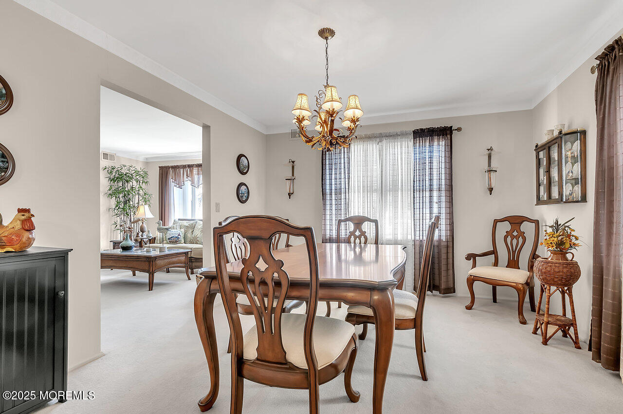 89 Chaucer Court, Lakewood, New Jersey image 9