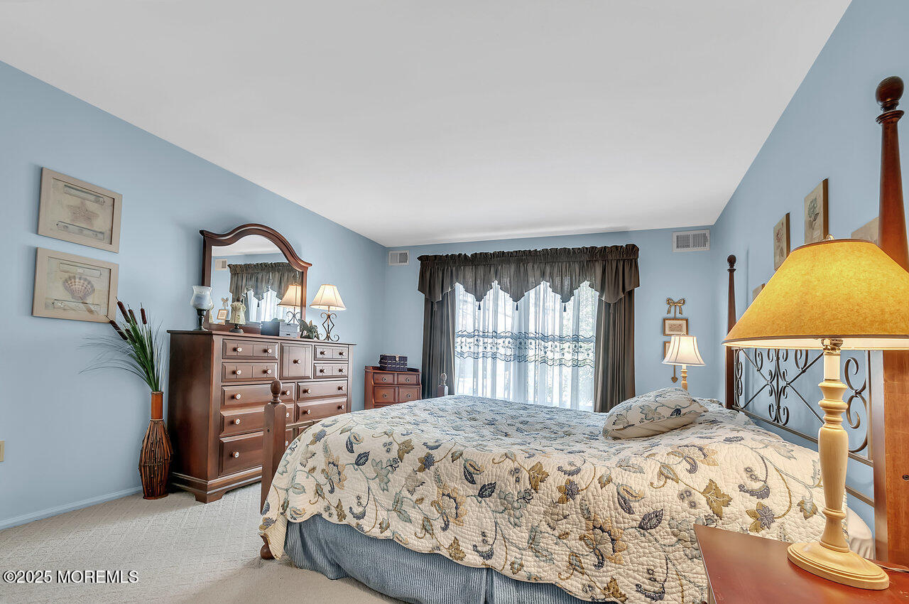 89 Chaucer Court, Lakewood, New Jersey image 22