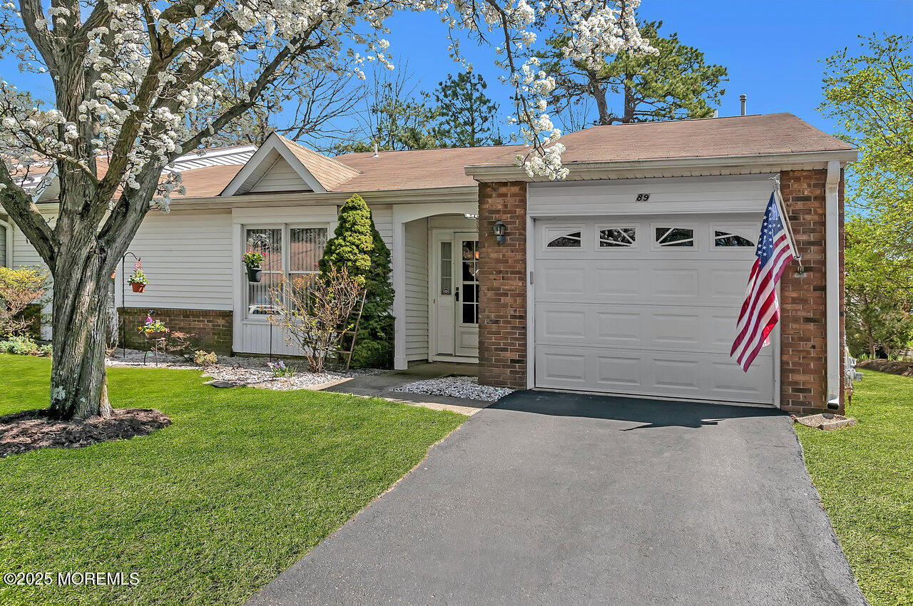 89 Chaucer Court, Lakewood, New Jersey image 2