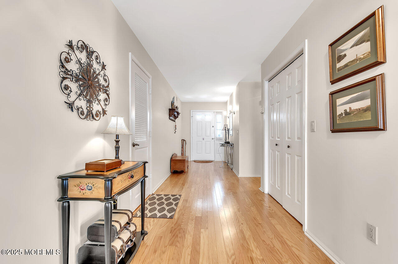 89 Chaucer Court, Lakewood, New Jersey image 5