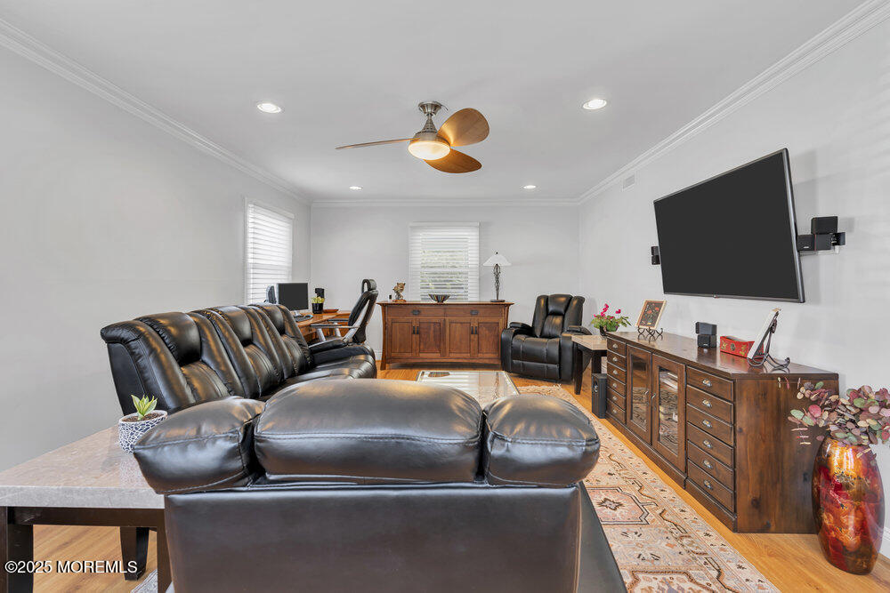 132 Idlebrook Lane, Aberdeen, New Jersey image 12