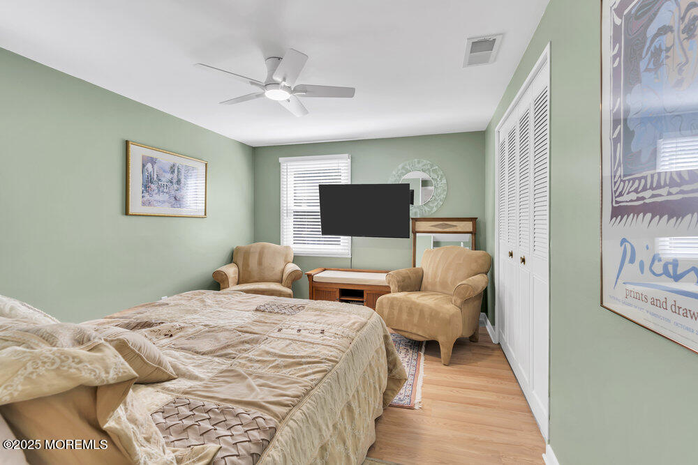 132 Idlebrook Lane, Aberdeen, New Jersey image 24