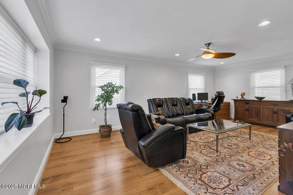 132 Idlebrook Lane, Aberdeen, New Jersey image 11