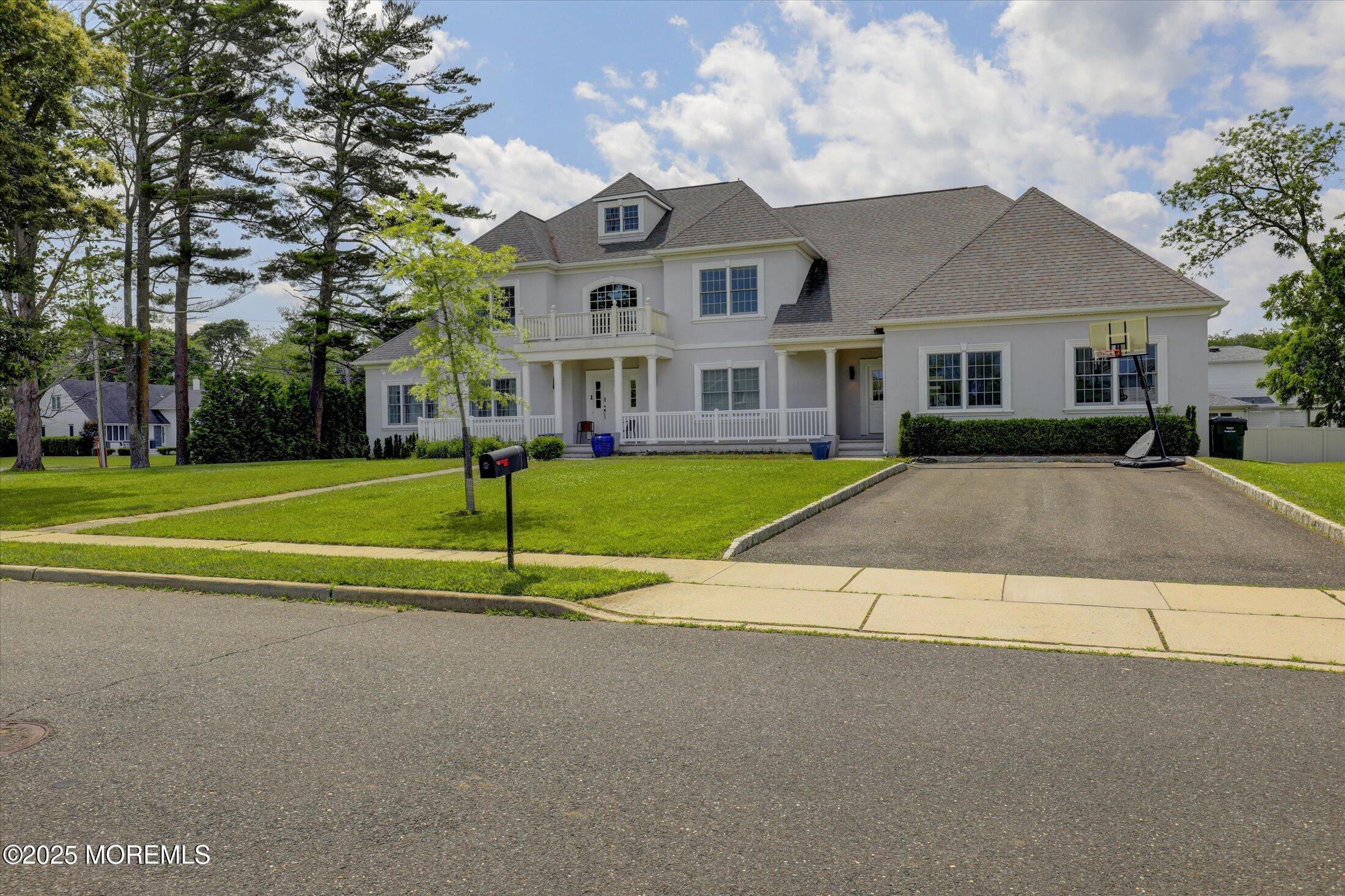 1 Country Club Drive