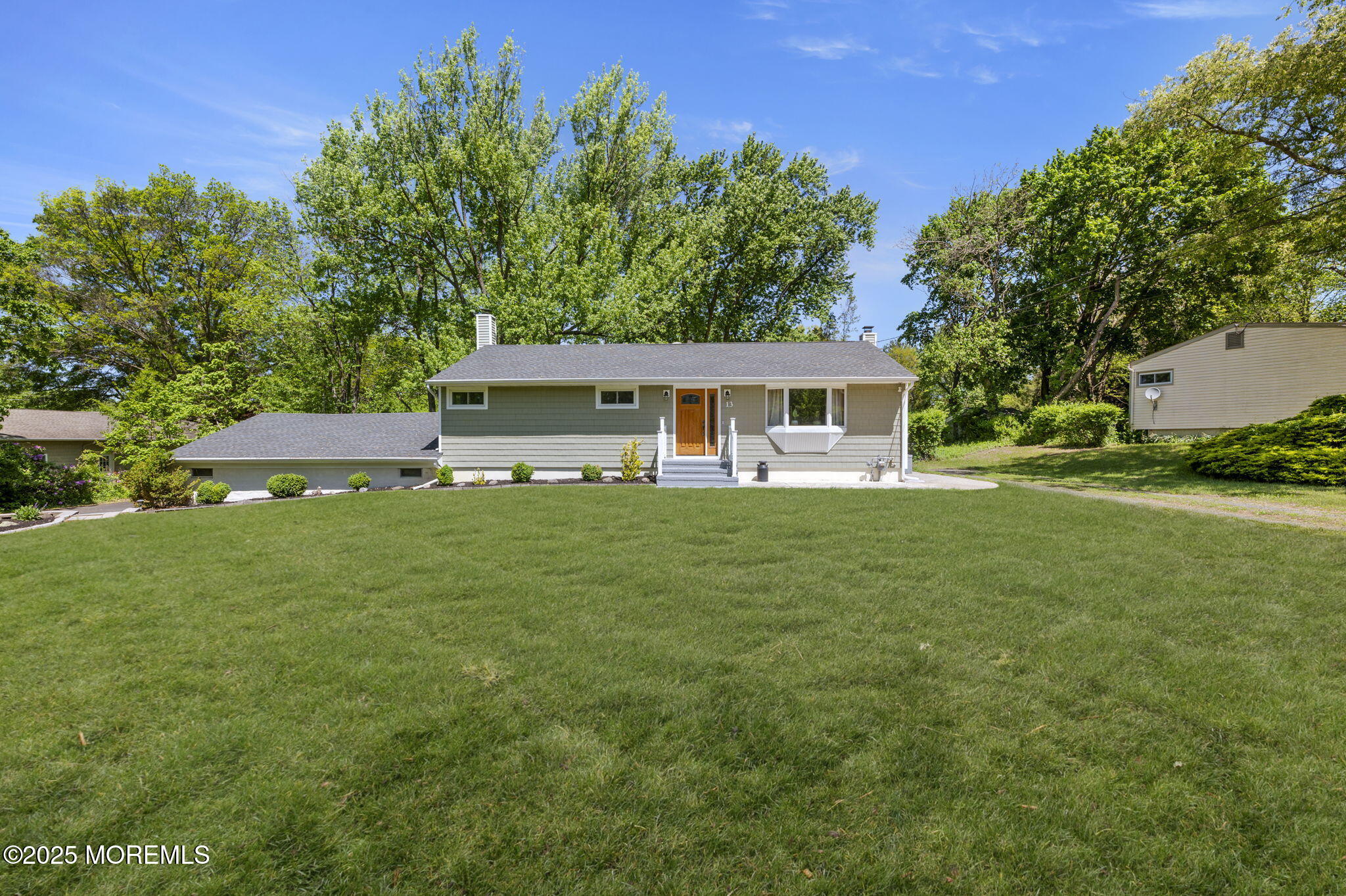 13 Orchard Parkway, Morganville, New Jersey image 32