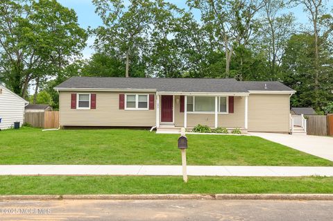 895 Raleigh Drive Toms River NJ 08753